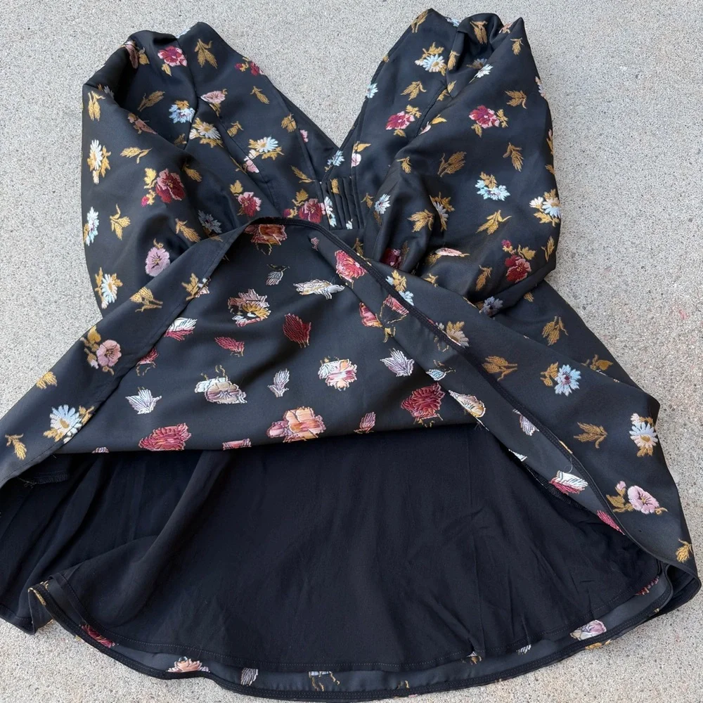 Sculpted V Neck Aline Mini Black Floral Dress Maeve by Anthropologie Size 4 NEW - Picture 6 of 13
